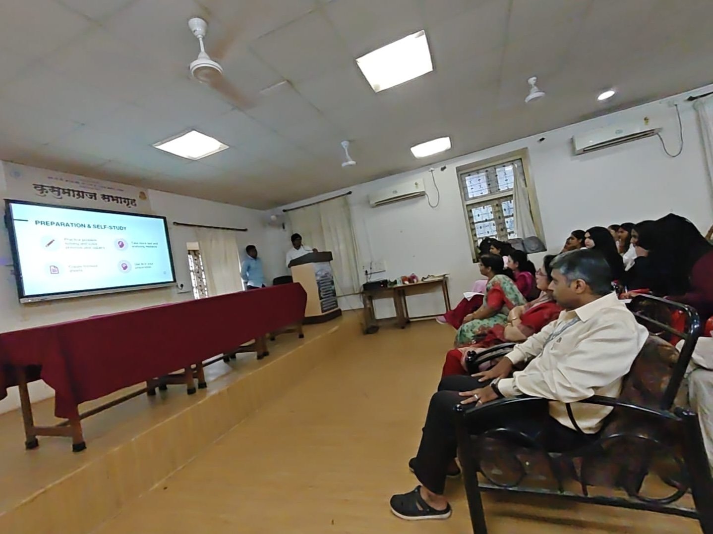 Lecture session at RYK Science College